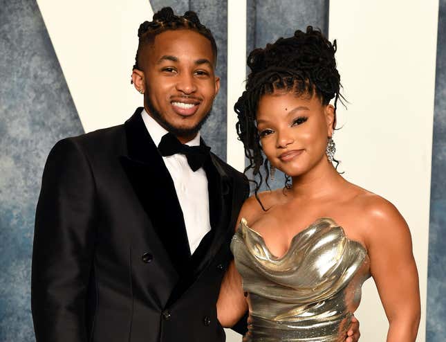 DDG and Halle Bailey attend the 2023 Vanity Fair Oscar Party on March 12, 2023 in Beverly Hills, California.