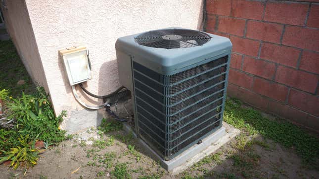 Image for article titled How to Make Your Air Conditioner More Effective and Efficient When Temperatures Soar