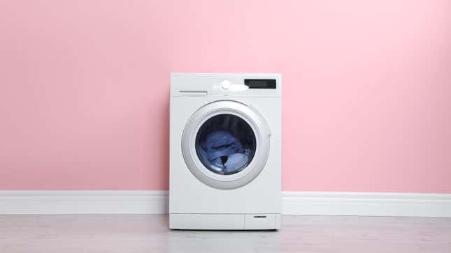 Image for article titled Here's When Fixing Your Washing Machine Makes More Sense