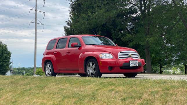 Image for article titled Ridiculous Texas Heat Seemingly Fried This Chevy HHR But I Don&#39;t Know How