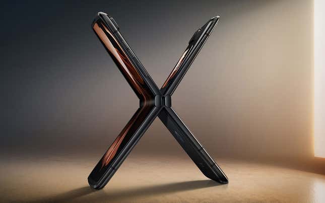 Imagen para el artículo titulado Así es el nuevo Motorola Razr con mejor pantalla y procesador más potente