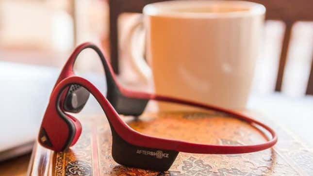 Image for article titled The AfterShokz Aeropex Are Great for the Kitchen and Staying Alert