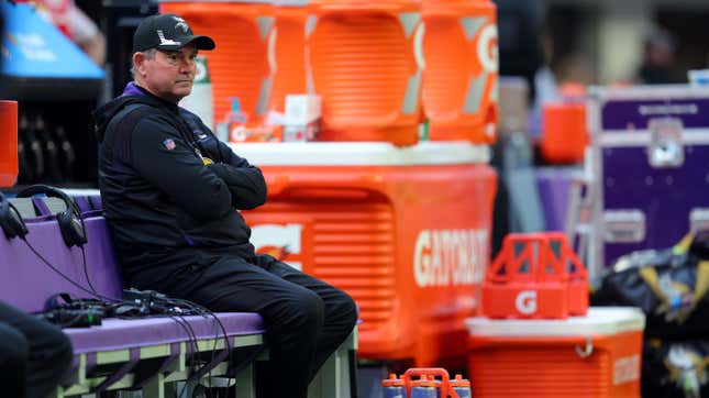 Vikings' Mike Zimmer created a “toxic” culture, report alleges