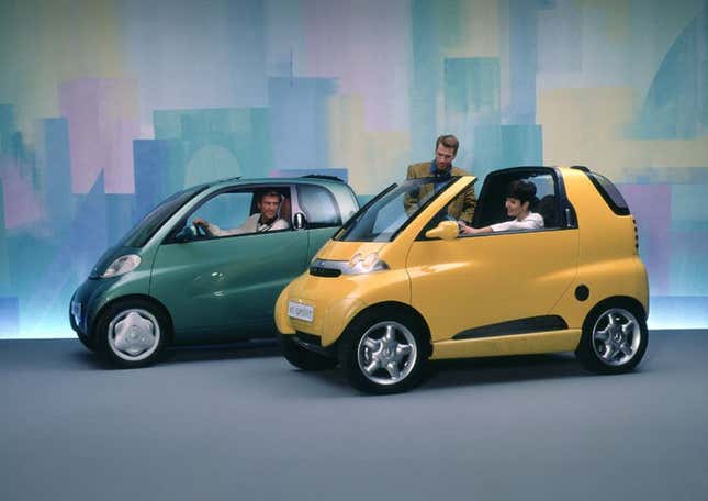 Image for article titled You're Going To Want To Drive This Epic Off-Road Beast Of A Smart Car