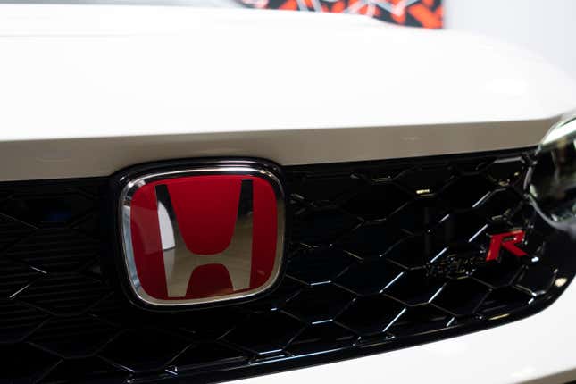 Image for article titled 2023 Honda Civic Type R: This Is It