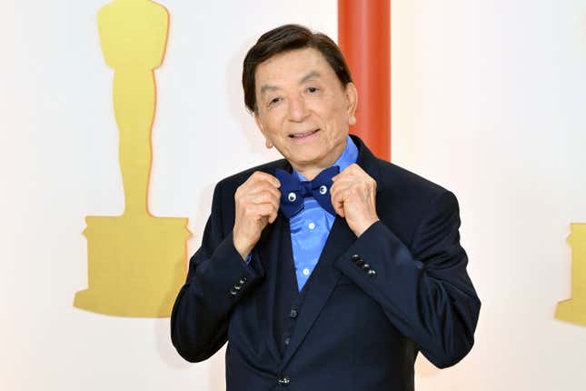 Image for article titled Oscars 2023 Red (Sorry, &#39;Champagne&#39;) Carpet: What the Celebs Are Wearing to Celebrate Themselves