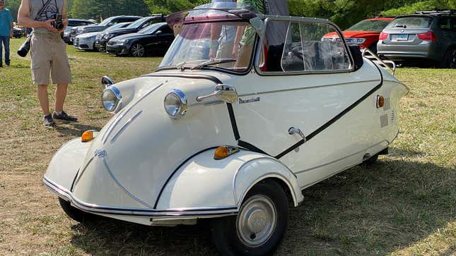 Image for article titled There Will Never Be Another Car More Charming Than the Messerschmitt KR200