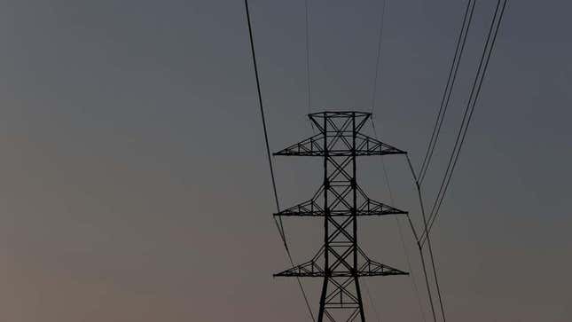Imagen para el artículo titulado Estados Unidos corre un alto riesgo de emergencias eléctricas este verano