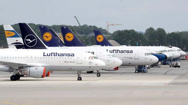 Lufthansa grounded its flights because of an IT outage on Wednesday