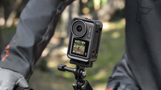Imagen para el artículo titulado La nueva cámara de acción de DJI soluciona todos los problemas de la cámara modular anterior