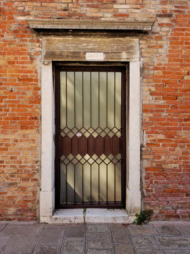 Image for article titled You’ve seen Venice’s gondolas. But have you seen its doors?