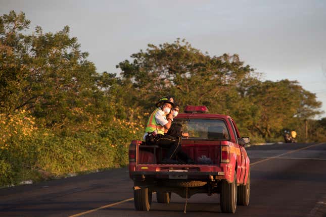 Image for article titled Guatemala’s deadly Volcan de Fuego is erupting again