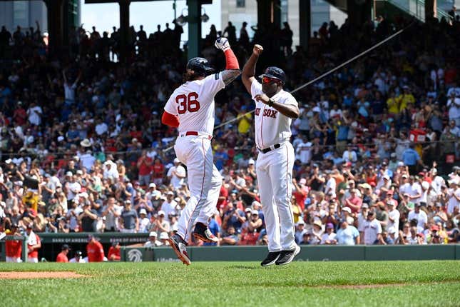 Red Sox host the Braves on home winning streak