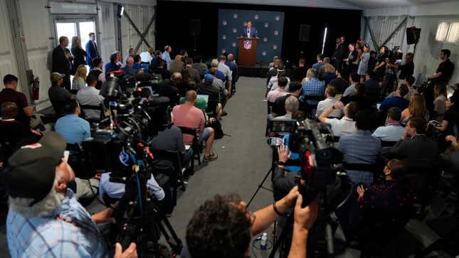 Image for article titled The Sports Emmys are lacking, so Deadspin is here to pick up the slack