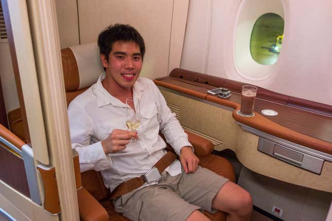Image for article titled What it’s like to fly the $23,000 Singapore Airlines Suites class