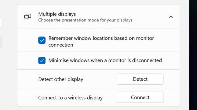 Make sure your external display settings get remembered.