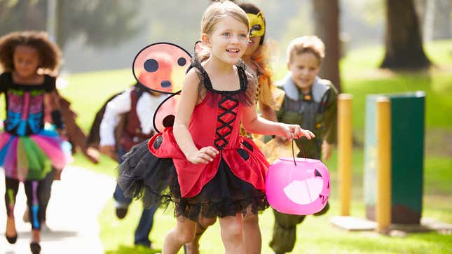 Image for article titled Craziest Origins Behind Your Favorite Halloween Traditions