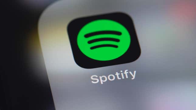 Imagen para el artículo titulado Spotify tiene un problema con las canciones generadas por IA