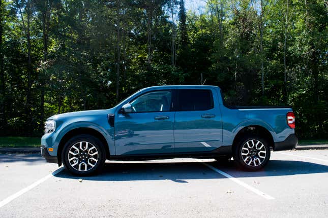 Image for article titled Here's How The Ford Maverick Compares To The Hyundai Santa Cruz