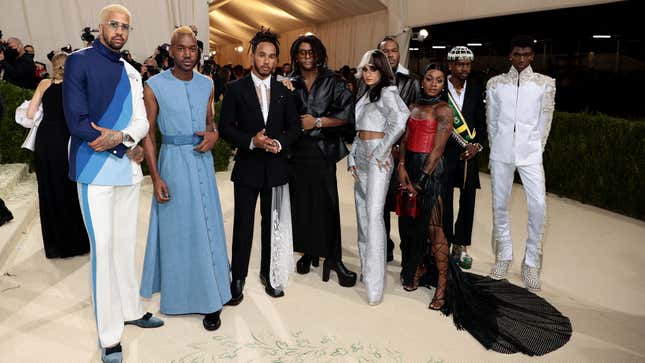 Image for article titled Lewis Hamilton Did A Nice Thing At The Met Gala