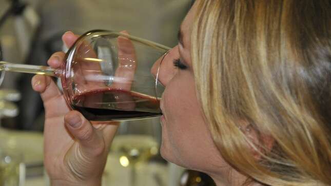 El alcohol no es bueno para el organismo, pero ahora sabemos lo que hace incluso una pequeña dosis