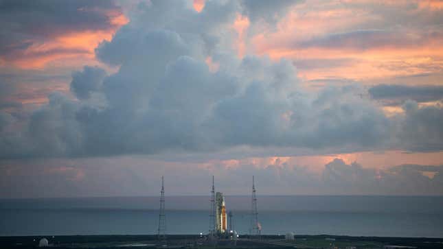 Imagen para el artículo titulado La NASA mueve el lanzamiento de la misión Artemis 1 a este sábado