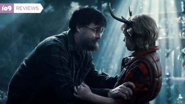 This straight-up looks like Will Forte is playing Harry Potter but he isn’t. 