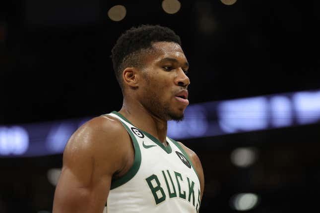 Image for article titled For NBA MVP, the value bet is Zion, but who will actually win is obvious