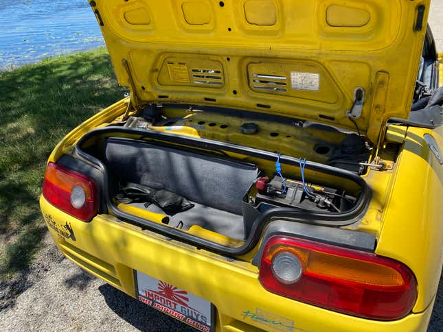 Image for article titled This Old Honda Beat Is The Best Car I've Ever Owned