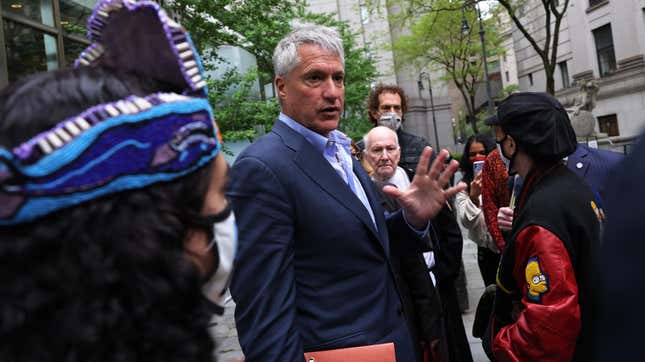 Attorney Steven Donziger speaks to his supporters as he arrives for a court appearance at Daniel Patrick Moynihan United States Courthouse in Manhattan on May 10, 2021 in New York City.