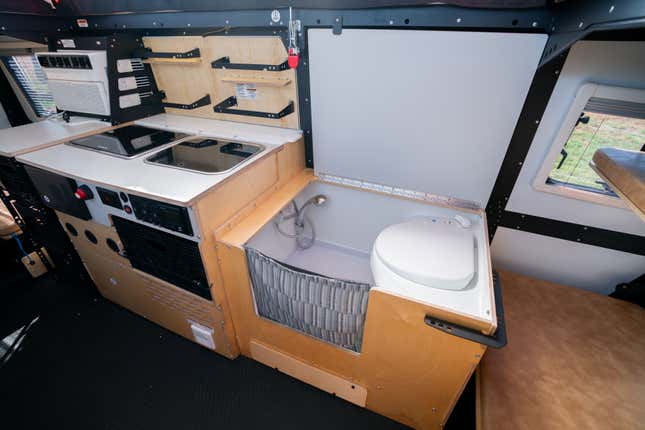 Image for article titled I'm Camping In An Off-Road Trailer In A Desert. What Do You Want To Know About The Taxa Mantis Overland?