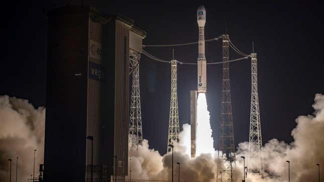 Imagen para el artículo titulado Europa se queda sin opciones para llegar al espacio tras el accidente del cohete Vega-C