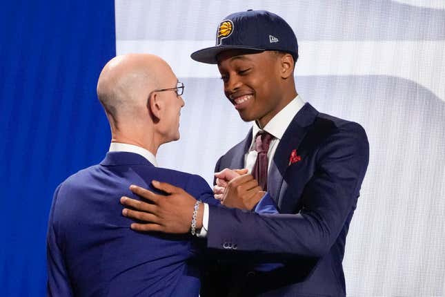 Image for article titled First-round NBA Draft grades on a pass/fail system
