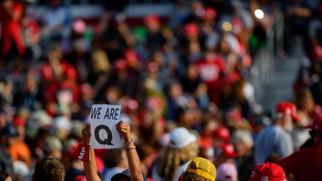 Image for article titled New Social Media Site From Team Trump Upsets Qanon Faithful With Hentai and Men In Diapers