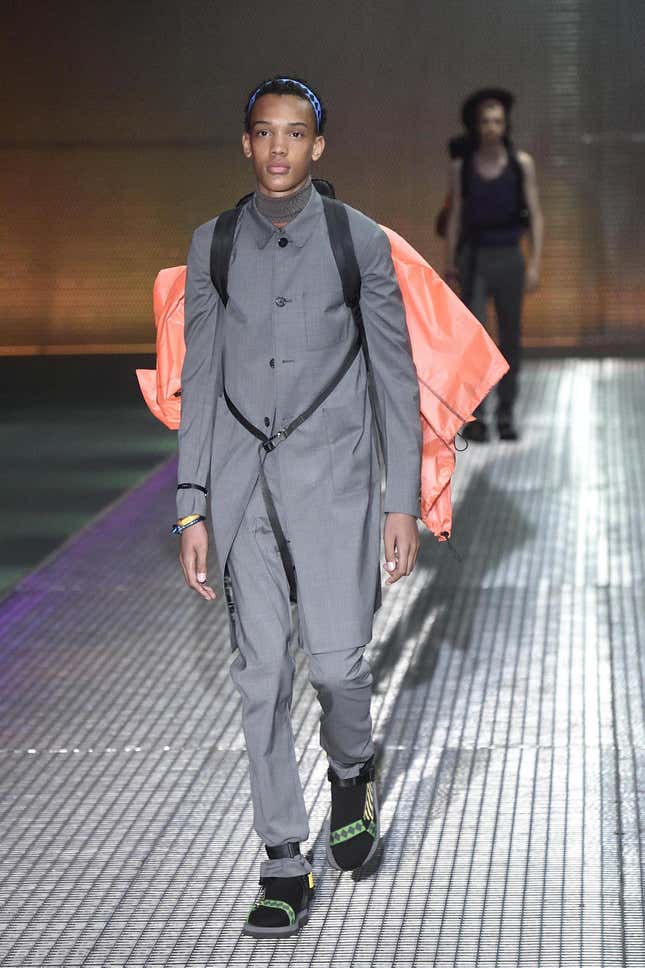 A model presents a creation from the Spring/Summer 2017 Menswear Collection of Italian fashion house Prada during the Milan Men's Fashion Week, in Milan, Italy, 19 June 2016. The Milano Moda Uomo runs from 17 to 21 June. EPA/FLAVIO LO SCALZO
