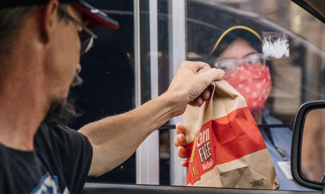 Image for article titled How Much Do Fast Food Workers Hate When You Customize Your Order?
