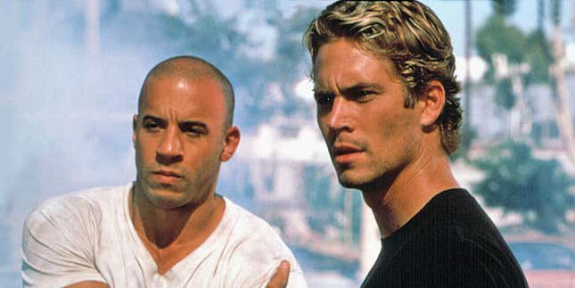 Vin Diesel y Paul  Walker en Rápidos y Furiosos.