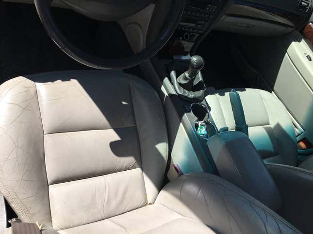 Image for article titled At $2,500, Will This Manual-Equipped 2001 Lincoln LS Automatically Be A Good Deal?
