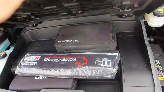 Image for article titled I Drove A Preproduction Kia EV6, The First Electric Kia Built On The 'Revolutionary' E-GMP Platform. Here's What I Thought