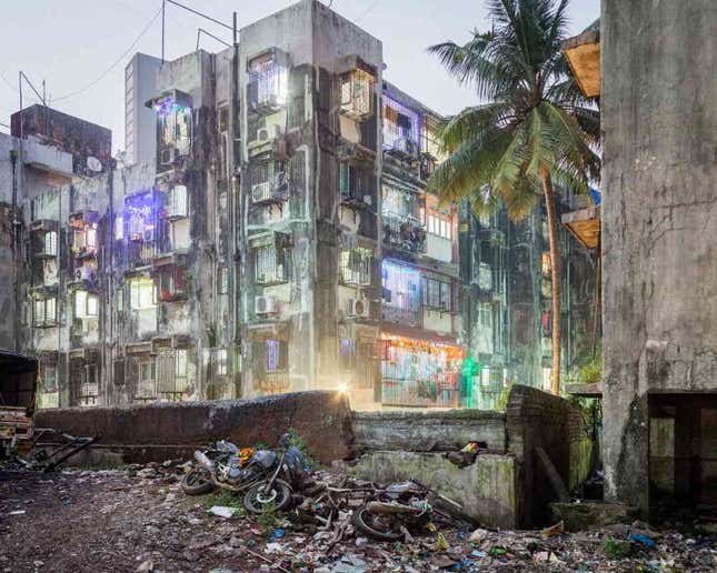 Image for article titled In photos: The chaos and contradictions of suburban Mumbai