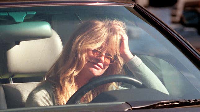 Goldie Hawn rests in her car