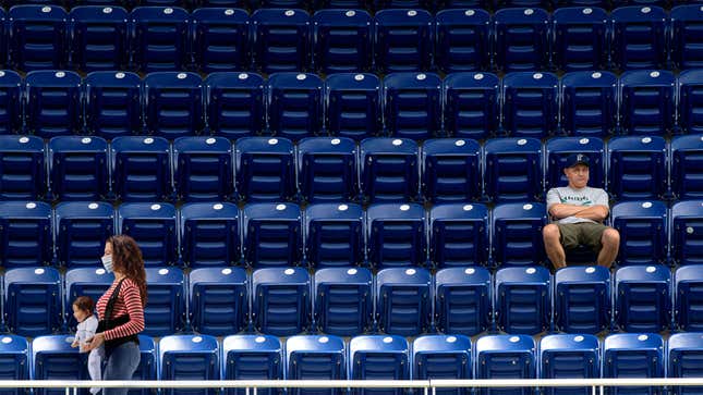 Image for article titled Fan Stays Until The End Of Marlins Game To Miss The Traffic