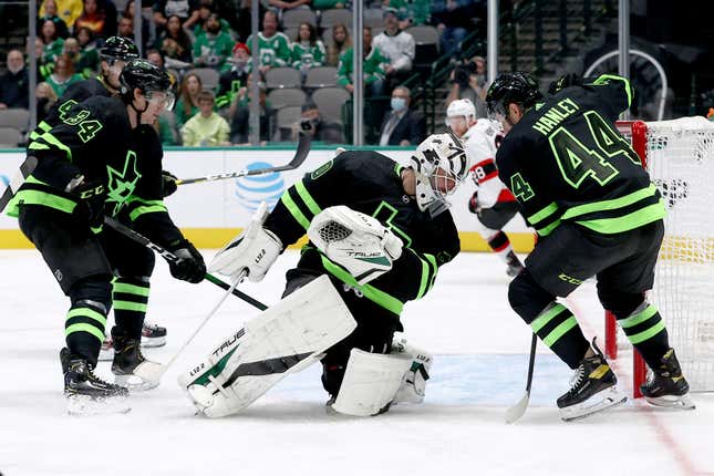 The Stars’ new uniforms might be ugly, but they still have a chance to salvage their season.