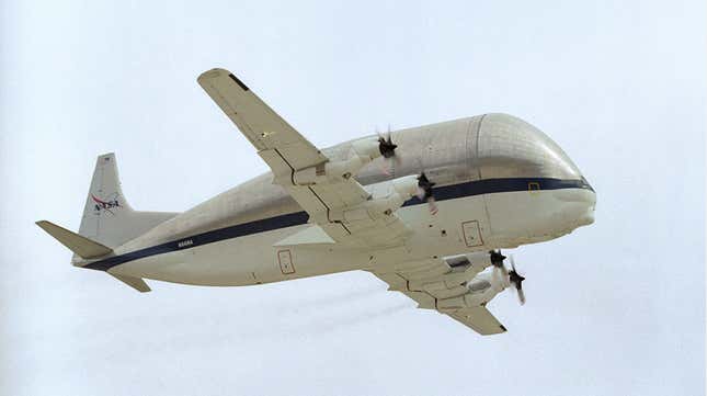 Image for article titled The Freaky Super Guppy Aircraft Is Helping Humans Get Back To The Moon