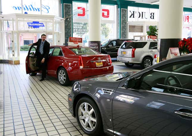 Image for article titled These Are Your Worst Dealership Experiences