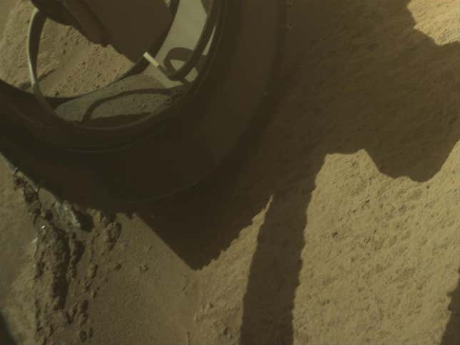 El rover ya sin la roca