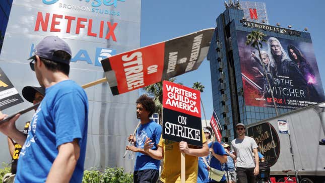 Image for article titled What Can Fans Actually Do to Support the WGA and SAG-AFTRA Strikes?