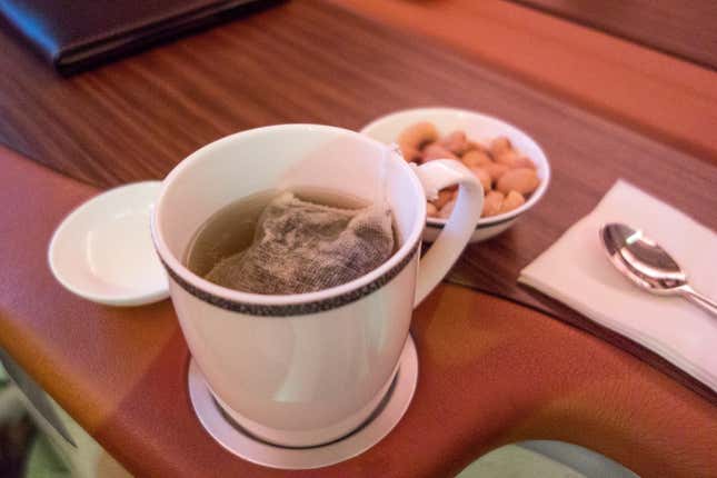 Image for article titled What it’s like to fly the $23,000 Singapore Airlines Suites class