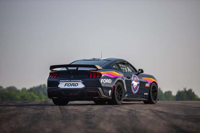 Image for article titled Ford Introduces Meaner, Track-Only Mustang Dark Horse R, Complete With Its Own IMSA Racing Series
