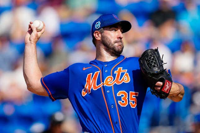 Mar 26, 2023; Port St. Lucie, Florida, USA; New York Mets starting pitcher Justin Verlander (35) throws a pitch against the Miami Marlins during the first inning at Clover Park.